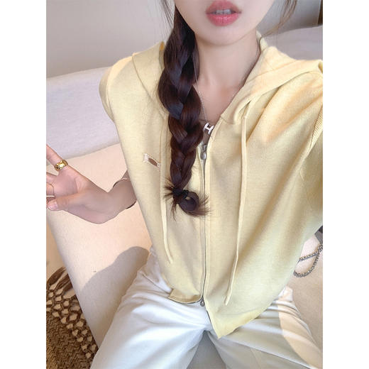 【169元任选2件】最后一波现货！3色短款针织连帽短袖T恤 商品图2