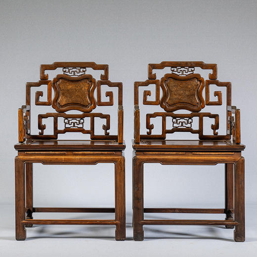 二十世纪 红木镶瘿木攒接拐子纹扶手椅（一对） 商品图0