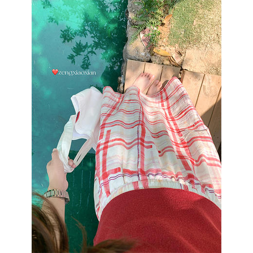 <曾小咸推荐>4.1现货秒杀！微信超特价！红格子半身裙 日常169.99 立减100 秒杀69.99！红色短袖秒杀49.99！白色短袖秒杀59.99！白色蕾丝短袖秒杀59.99！ 商品图13