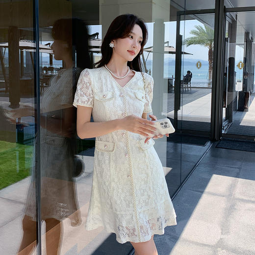 奢姿大码女装2025夏季气质镂空蕾丝连衣裙胖妹妹假口袋V领裙子9952869335 商品图4