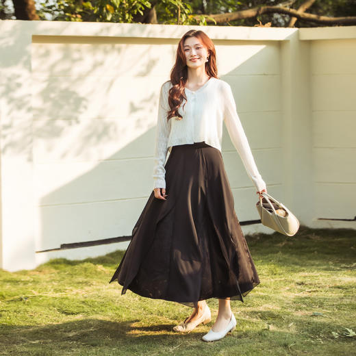 【林栖设计小店】【林栖推荐】（现货）2025年春夏新品简约气质百搭花瓣飞片半身裙女N1952301黑色N1952301B 商品图8