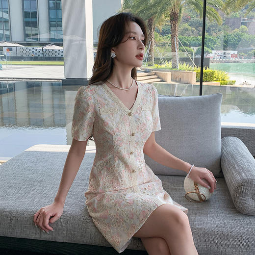 奢姿大码女装2025夏季气质v领短袖连衣裙胖妹妹时尚减龄显瘦裙子9952869637 商品图2