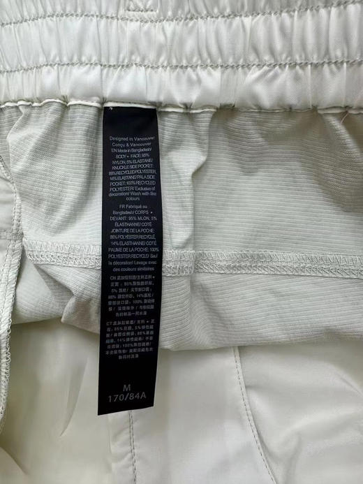 正品 lululemon露露 Cargo Pocket系列男士工装运动短裤，男女同款，客供透气速干科技面料
颜色：米白、黑色、绿色
尺码：M～XXL
非质量问题只换不退 商品图8