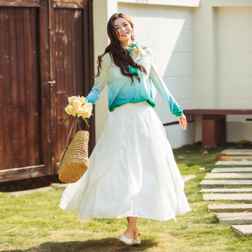 【林栖设计小店】【林栖推荐】（现货）2025年春夏新品简约气质百搭花瓣飞片半身裙女N1952301黑色N1952301B 商品图5