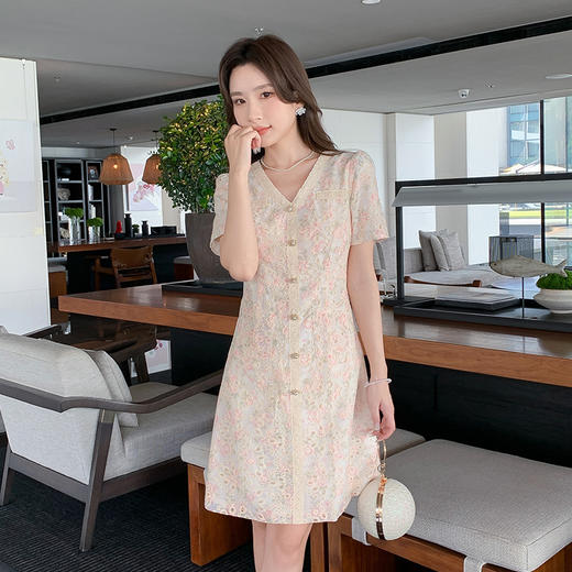奢姿大码女装2025夏季气质v领短袖连衣裙胖妹妹时尚减龄显瘦裙子9952869637 商品图0