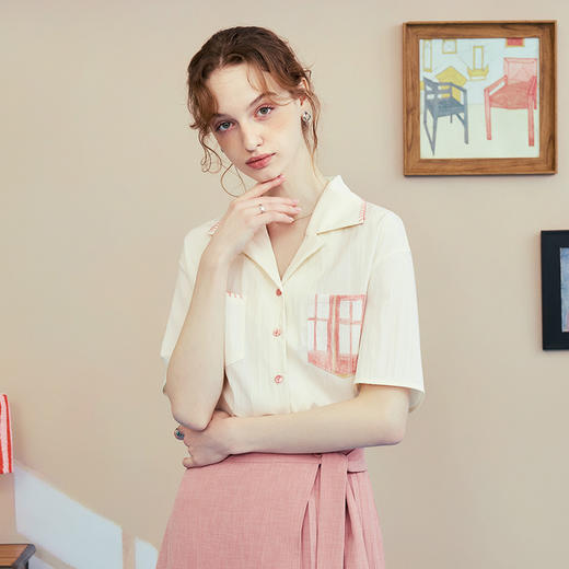 两三事梵高文艺 窗外来物 2025夏季新款复古印花口袋翻领衬衫女 商品图3