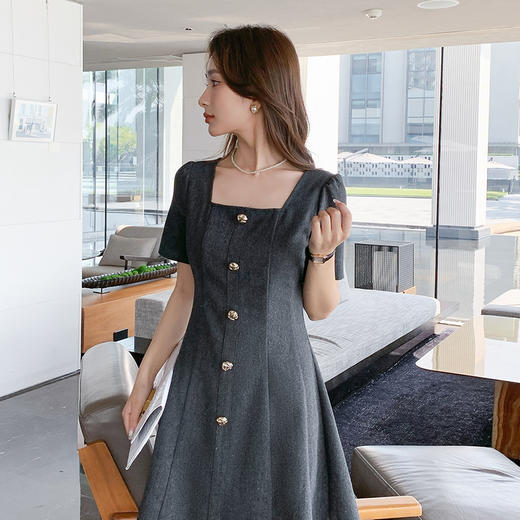 奢姿大码女装2025夏季气质法式复古方领胖妹妹纽扣装饰时尚裙子9952853186 商品图4