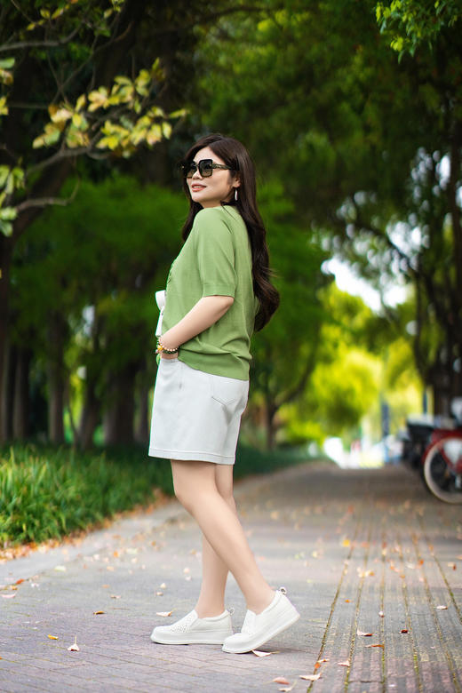 【一脚蹬  厚底小白鞋】👍❤️【🍀四叶草镂空】现货，跟高4厘米，鞋面环保牛皮，内里羊皮，鞋垫羊皮，鞋底橡胶大底，不易挤脚，包容显瘦，经典耐看 商品图2