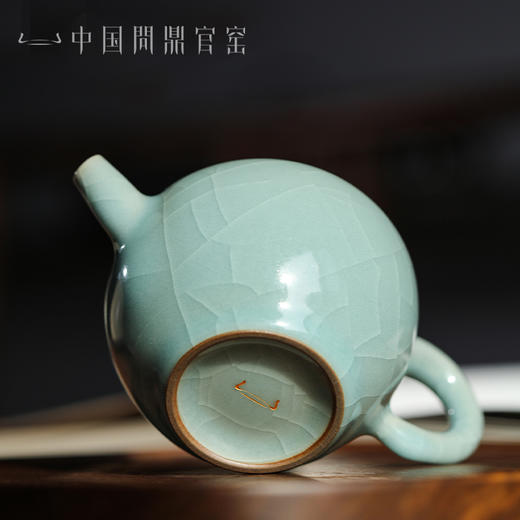 问鼎官窑卓鑫伟牛角款金瓜壶 商品图4