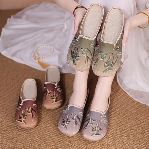 喜上眉梢 国货品牌祥福云新中式刺绣舒适百搭时尚中国风防滑轻便软底小跟鞋拖鞋 商品图4