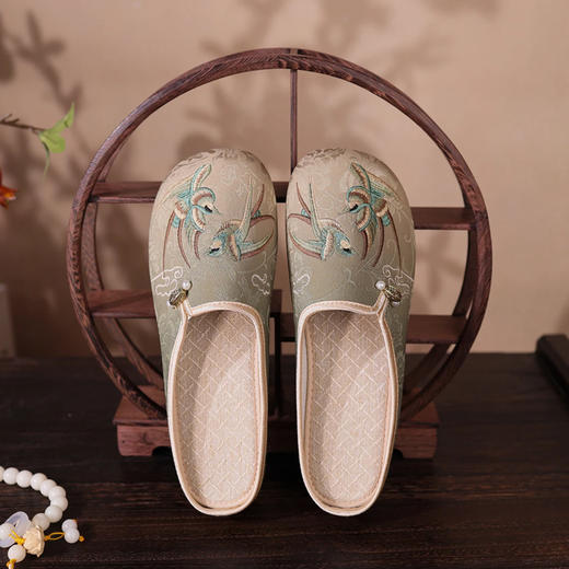 喜上眉梢 国货品牌祥福云新中式刺绣舒适百搭时尚中国风防滑轻便软底小跟鞋拖鞋 商品图0