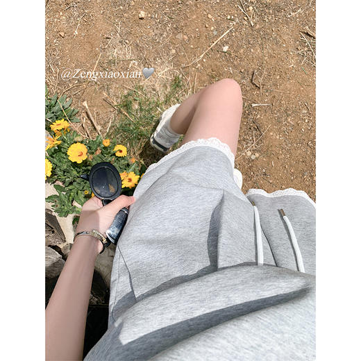 <曾小咸推荐>现连帽无袖上衣+短裤（休闲风套装）  商品图3