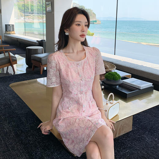 奢姿大码女装2025夏季减龄碎花时尚连衣裙胖妹妹绣花设计方领裙子9952869289 商品图2
