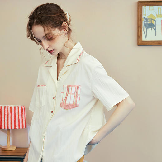 两三事梵高文艺 窗外来物 2025夏季新款复古印花口袋翻领衬衫女 商品图2