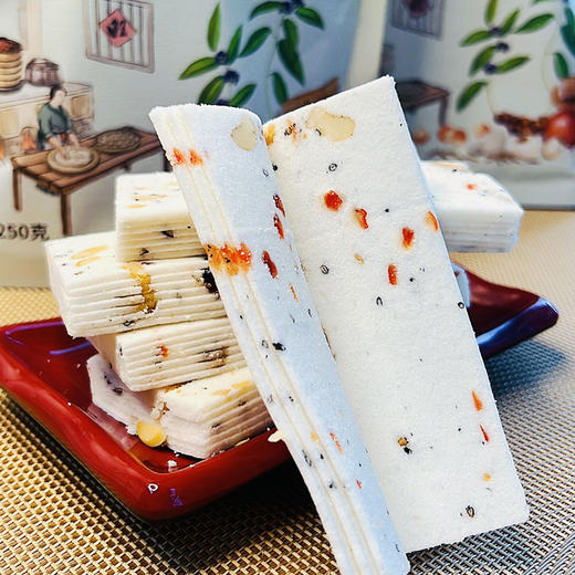 优选|千层茯苓八珍糕 口感轻盈不油腻 八珍粉≥15% 大颗坚果 250g*3袋 商品图5