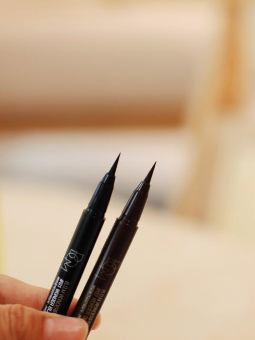 【新增眼线笔】【BOM纤细眉笔/ 防水睫毛膏】打造精致眼妆 自然持久 纤长&卷翘 湖州仓 商品图2