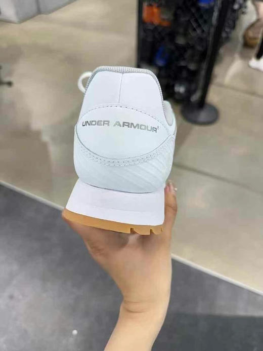 Ua安德玛⚠️女士厚底款运动鞋💥💰499✈️👟减震防滑耐磨，轻便透气运动鞋、脚感舒适！ 商品图5