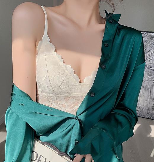 二店y 【2026】妇人家法式蕾丝花朵三角杯美背 ，舒服到忘了存在 商品图1