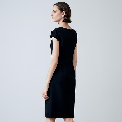 EITIE爱特爱夏季新款设计感小众收腰气质连衣裙7807518 商品图4