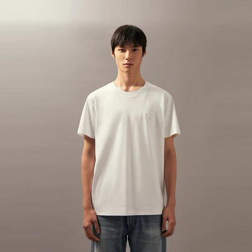 CK Jeans男士简约浮雕字母纯色休闲圆领短袖T恤 商品图0