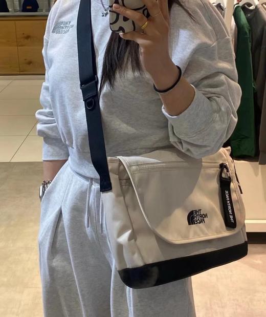 TNF 防水耐脏易清洗 单肩斜挎大容量邮差包 Z-15161 商品图6