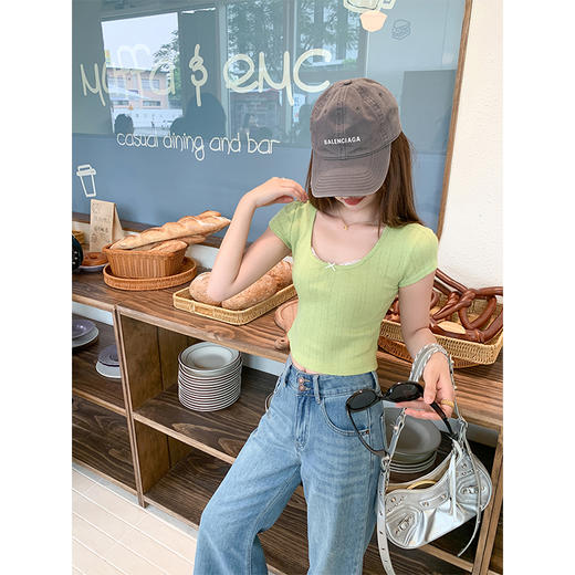 【110元任选3件】现货秒杀！卖完下架不再补 ！微信粉丝打折价！！ 蕾丝边短款短袖T恤 商品图2