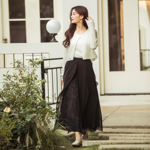 【林栖设计小店】【林栖推荐】（现货）2025年春夏新品简约气质百搭花瓣飞片半身裙女N1952301黑色N1952301B 商品图7