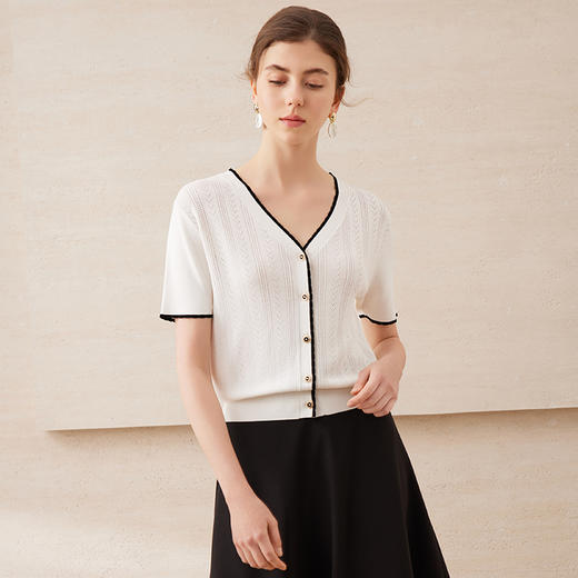 EITIE爱特爱时尚短袖针织衫女V领拼色修身显瘦上衣夏季新款B2501606 商品图6