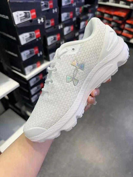 UA安德玛⚠️女士运动鞋💥💰599✈️👟减震防滑耐磨，轻便透气运动鞋、脚感舒适！ 商品图5