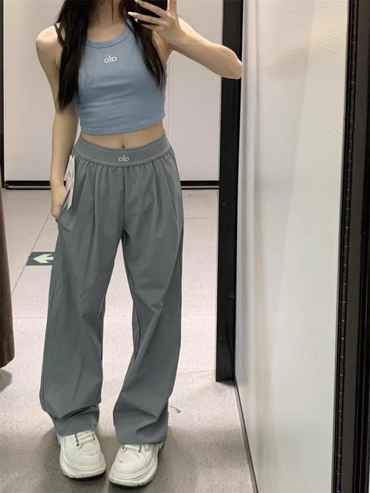 【有货 拍下改价】 ALO 三色 高腰  云朵质地的梭织休闲裤 商品图9