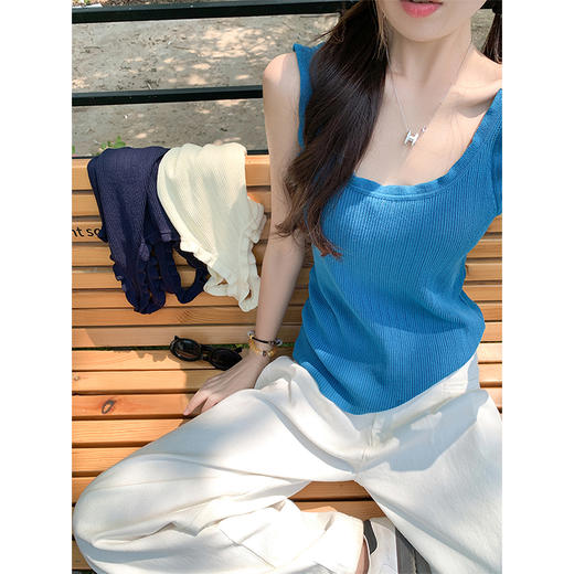 <曾小咸推荐>韩系3色木耳边修身显瘦吊带背心 商品图1