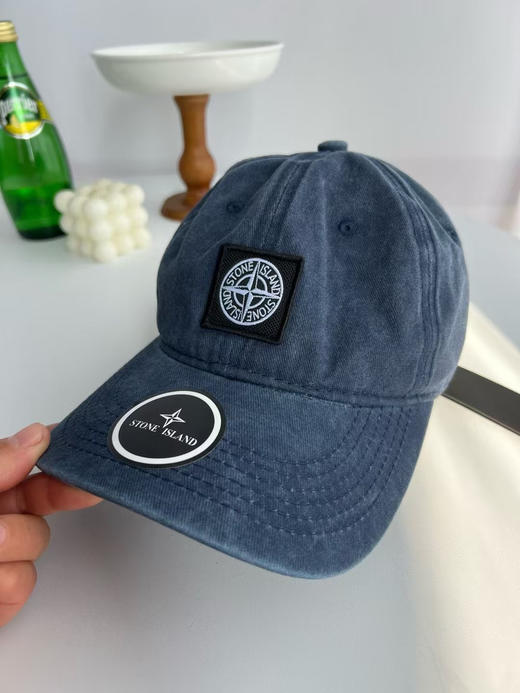 原单正品石头岛Stone lsland水洗做旧蜡染棒球帽 男女同款户外运动鸭舌帽 穿搭潮品 懒人必备遮阳帽。
五个色 商品图7