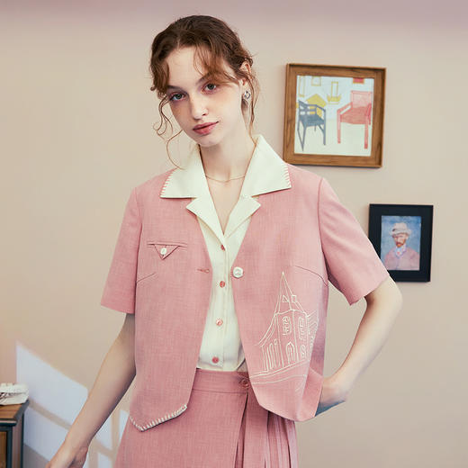 两三事梵高文艺 城市霓虹 2025夏季新款绣花一粒扣粉色西装女短款 商品图3