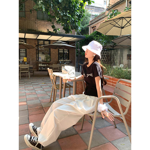 <曾小咸推荐>蝴蝶结印花修身显瘦圆领短袖T恤 商品图3