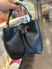 Fossil ，新款桶包，这款皮质软软糯糯，非常显高级，小号💰799🉐，大号💰999🉐 商品缩略图3
