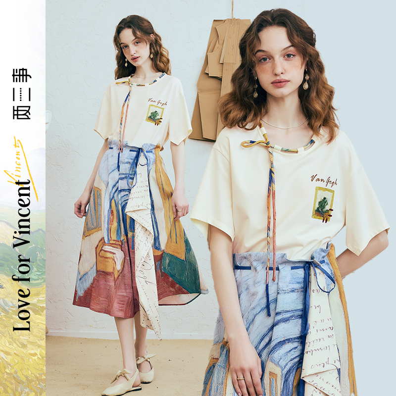 两三事梵高文艺 弦外智音 2025夏季新款彩绳绑带领印花短袖t恤女