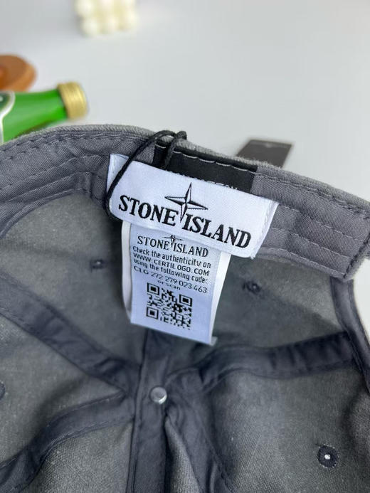 原单正品石头岛Stone lsland水洗做旧蜡染棒球帽 男女同款户外运动鸭舌帽 穿搭潮品 懒人必备遮阳帽。
五个色 商品图14
