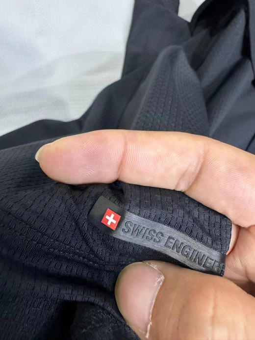 正品 x-bionic 橡树系列 高尔夫 polo 短袖

S M L XL XXL 黑色灰色双色 

泡泡纱面料 3d 弹力结构 透气排汗

触感清凉 轻量化上身无感 商品图8