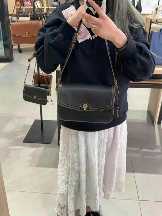 🖤FOSSIL 复古女包，有斜挎肩带，头层小牛皮🐂💰999✈️ 商品图6