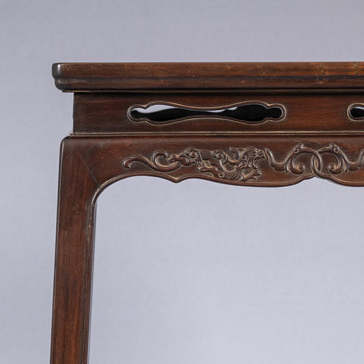 二十世纪 红木镶瘿木浮雕螭龙纹带托泥方香几（一对） 商品图1