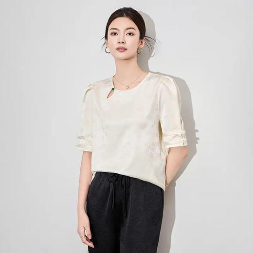 【高货wl】全新升级【铂金会员257/天猫339/差价82】(55657) 洛诗琳新中式国风精仿提花醋酸缎上衣女夏盘扣短袖T恤 商品图3