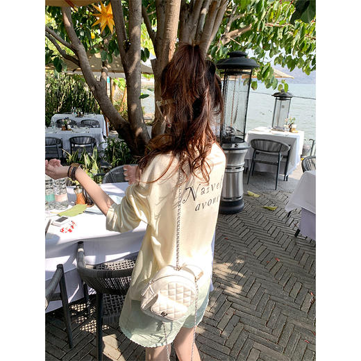 【110元任选2件】最后一波现货！慵懒百搭浅黄色宽松防晒长袖T恤 商品图4