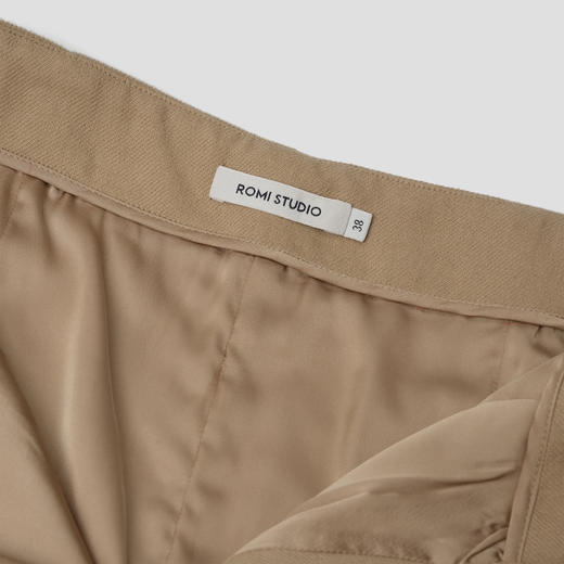 ROMI STUDIO“棕标系列”棉麻高腰直筒垂坠感亲肤卡其长裤23AWK025 商品图2