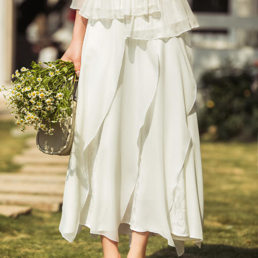 【林栖设计小店】【林栖推荐】（现货）2025年春夏新品简约气质百搭花瓣飞片半身裙女N1952301黑色N1952301B 商品图0