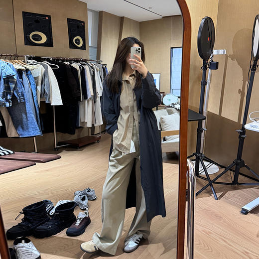 ROMI STUDIO“法式优雅”定染斜纹竹节棉宽松直筒收褶长裤23AWK1154 商品图2