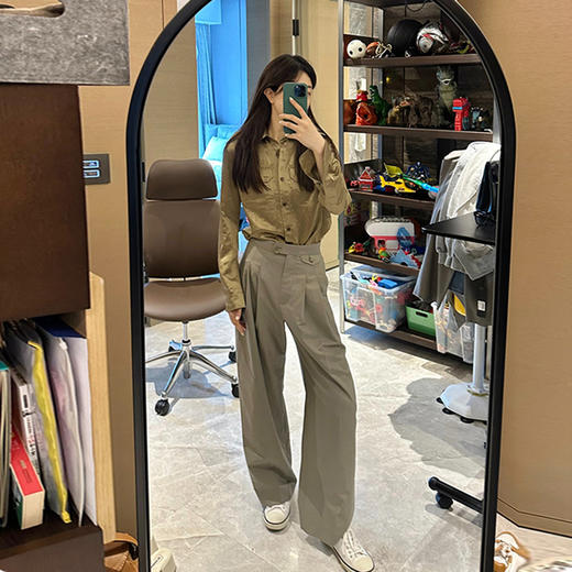 ROMI STUDIO【old money系列】 立体剪裁简约复古绿长袖衬衣T3194 商品图2