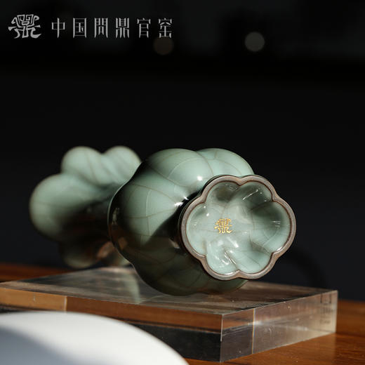 问鼎官窑铁胎金标百财瓶 商品图3