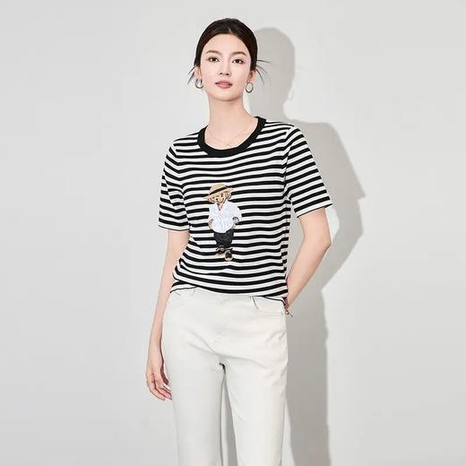 【高货wl】全新升级【铂金会员165/天猫219/差价54】(55137) 洛诗琳简约复古通勤精致小熊刺绣图案圆领T恤女新款针织衫 商品图0