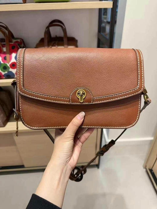 🖤FOSSIL 复古女包，有斜挎肩带，头层小牛皮🐂💰999✈️ 商品图0