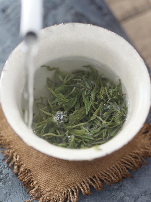 2026 苏州碧螺春 群体种 石炳君手工制 100克盒装 商品图4